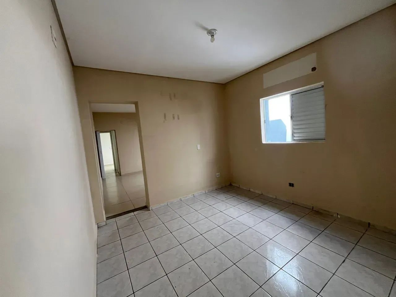 Vendo Imóvel Comercial com Edícula e 2 Vagas - Foto 4