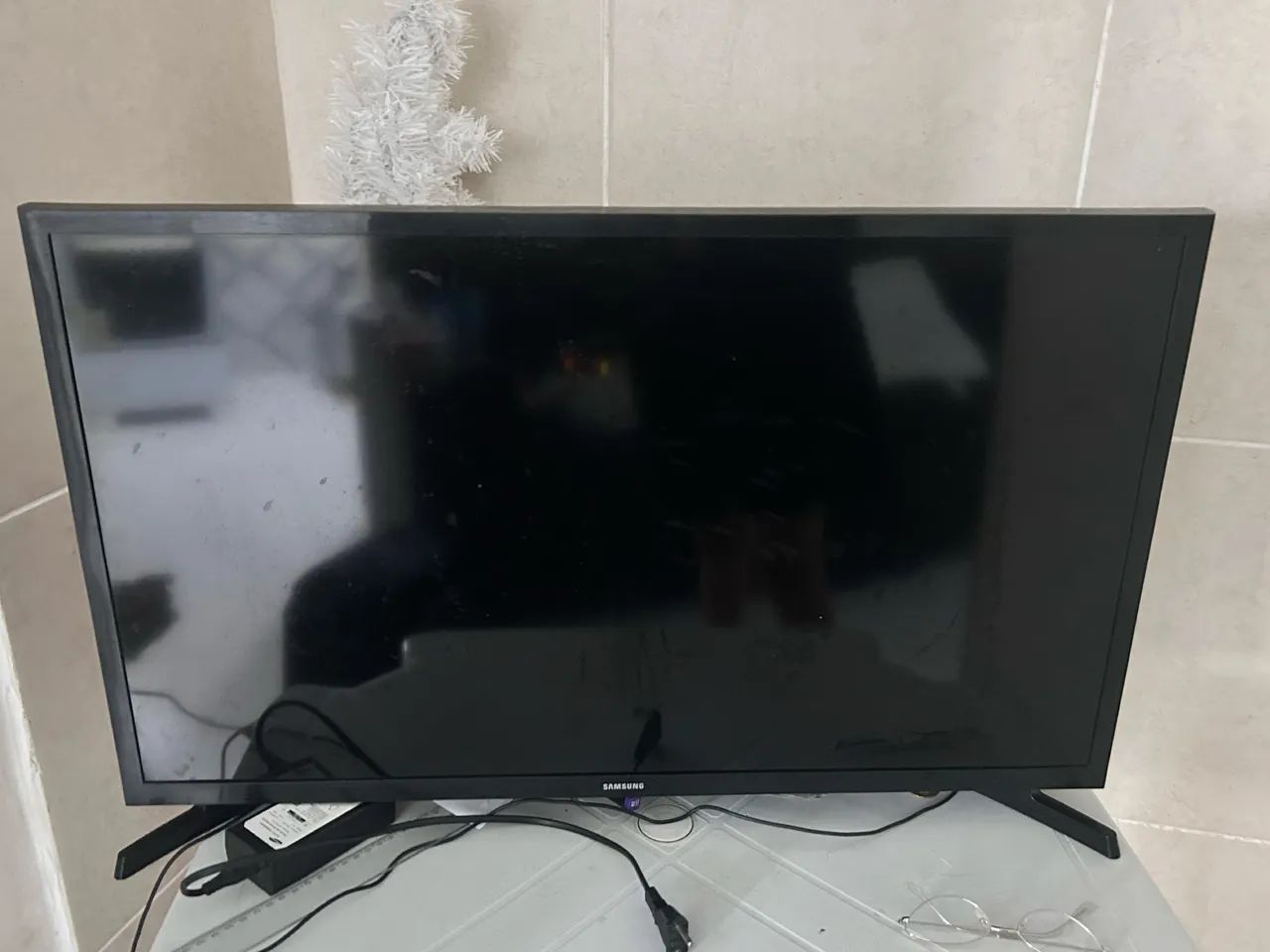 Vende-se televisão 