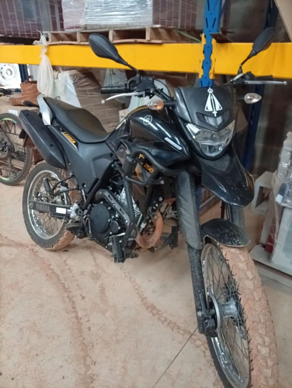 Xtz Lander 250
