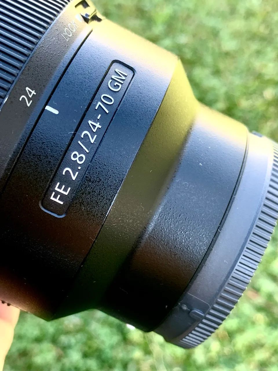 Lente Sony FE 24-70 f2.8 G Master - Importada dos EUA Novíssima - Foto 4