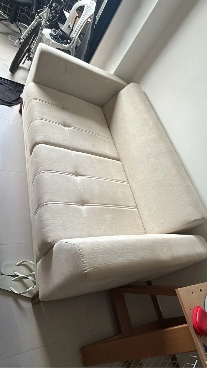 Sofá de linho vendo por 2.400,00 comprado por 3.800,00 - Foto 3