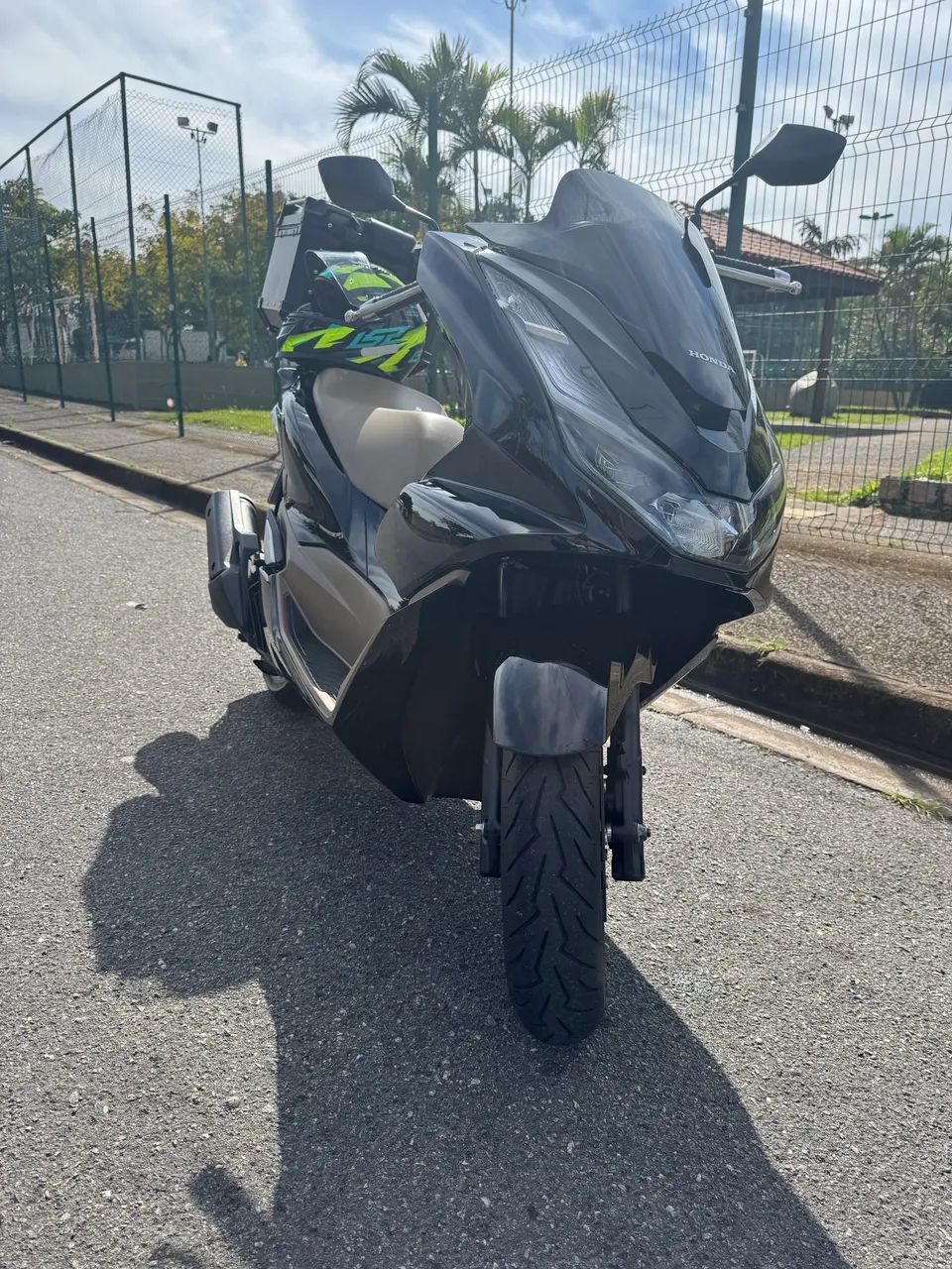 Honda Pcx Dlx  - Foto 2