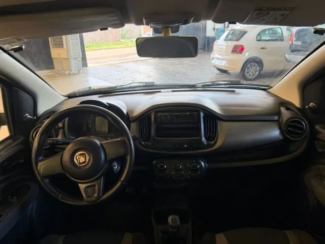 Fiat Uno WAY 1.0 Flex 6V 5P 2020 - Foto 4