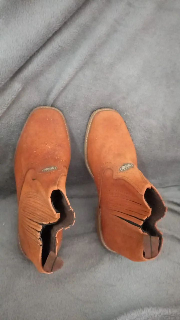 Bota Botina marrom - Foto 5