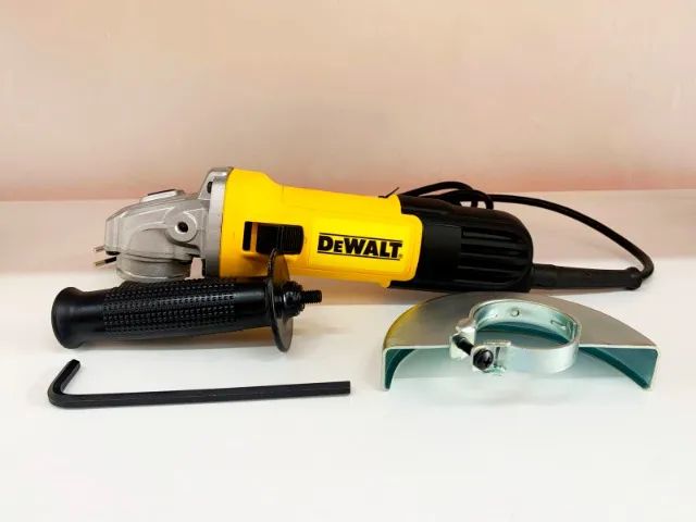 Esmerilhadeira Angular 750W DeWalt