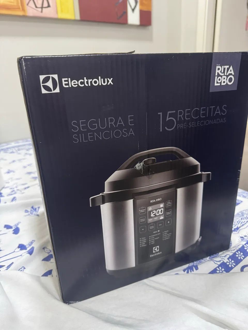 Panela de pressão elétrica  Electrolux 
