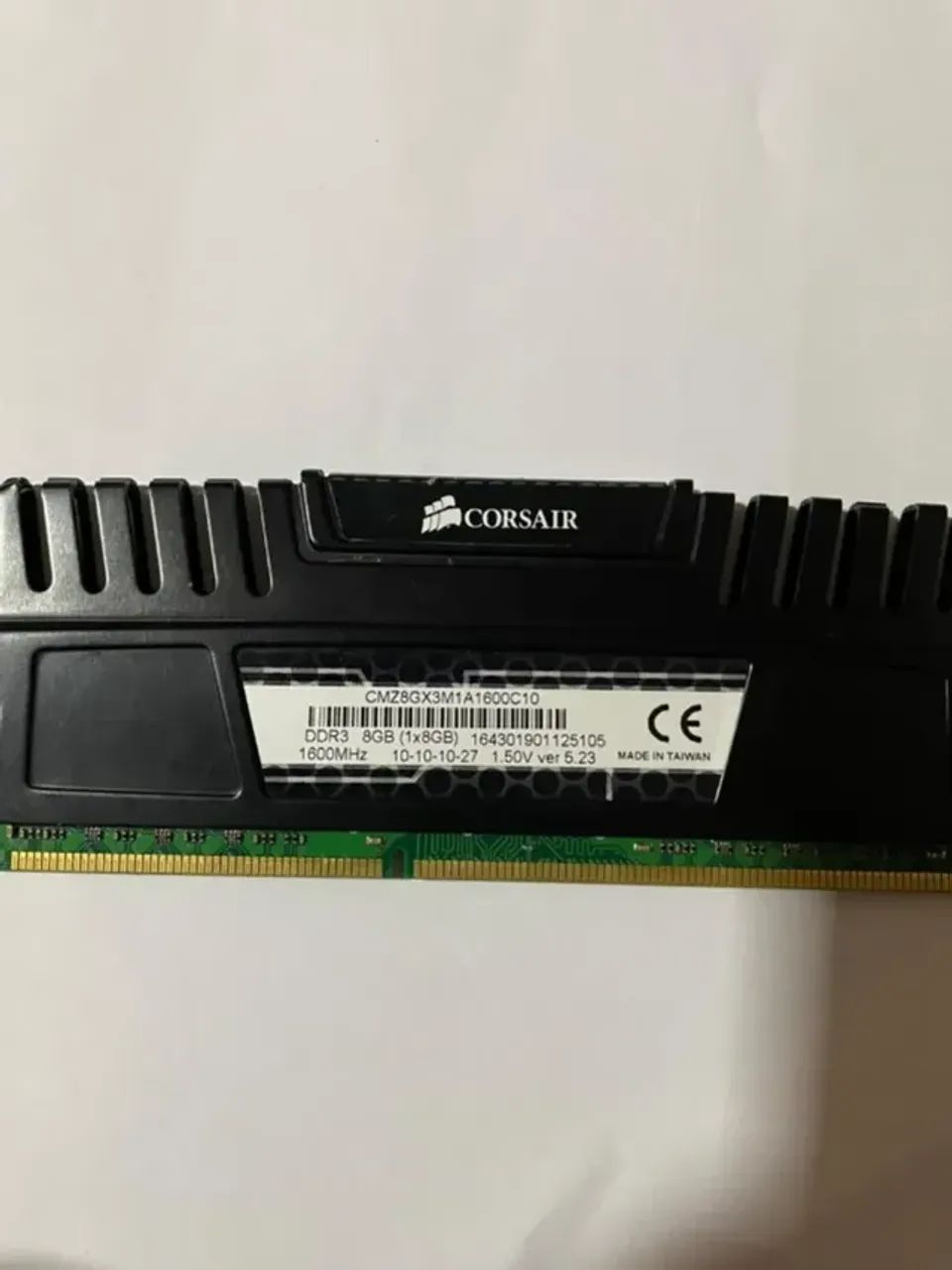 MEMÓRIA CORSAIR VENGEANCE 2X8GB