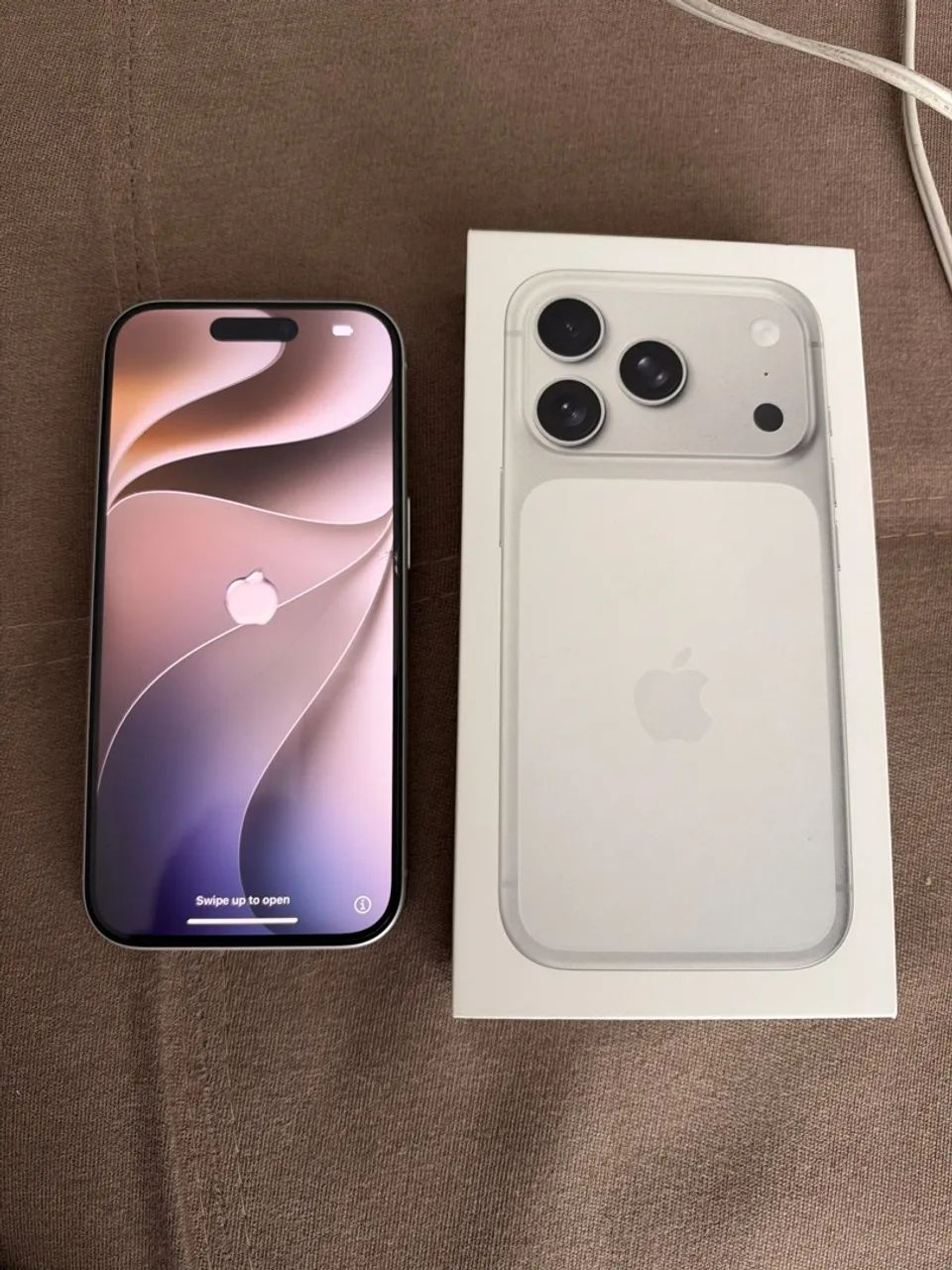 IPHONE 17 PRO igual a novo com NF