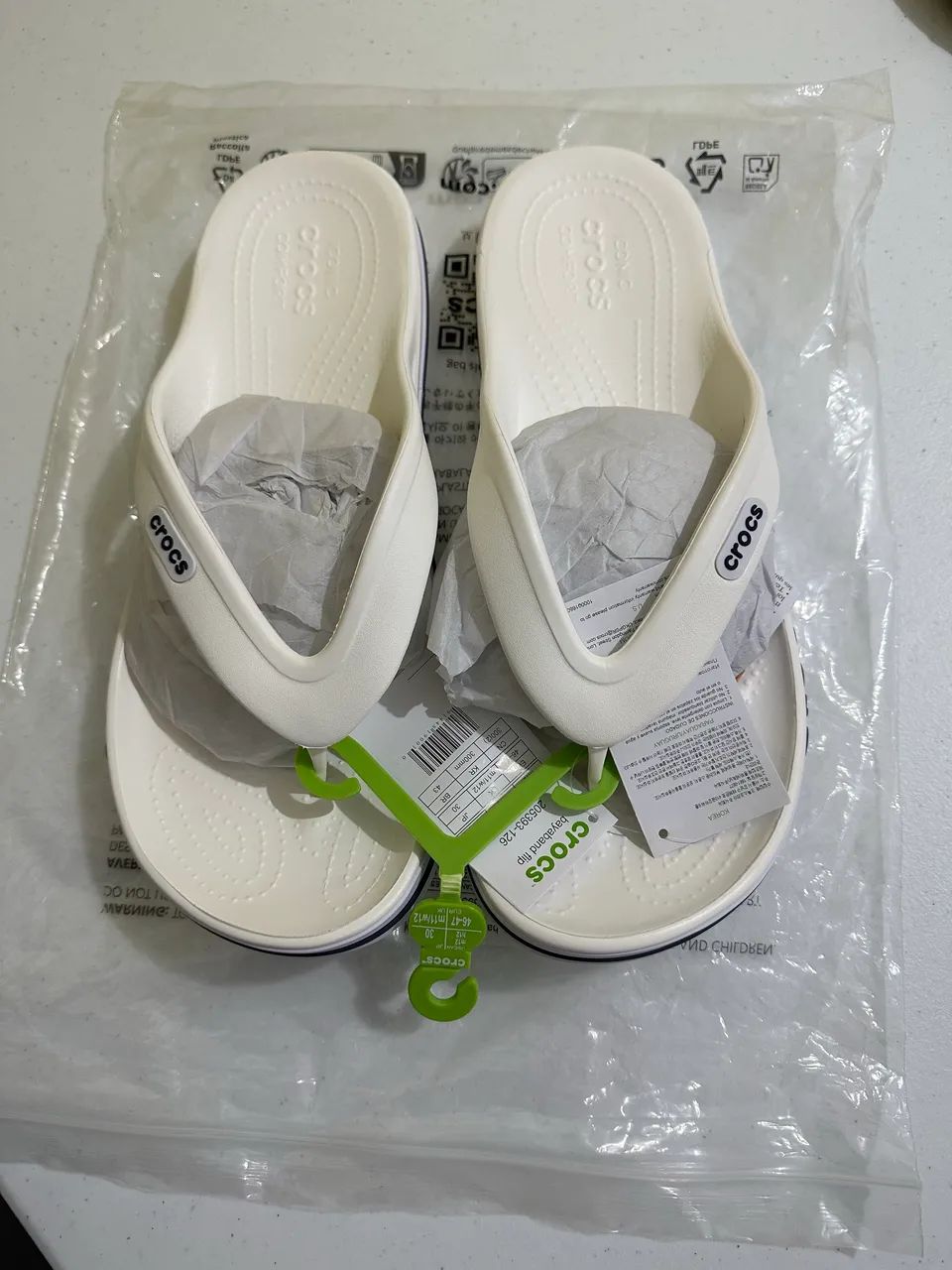 Chinela Crocs - Foto 3