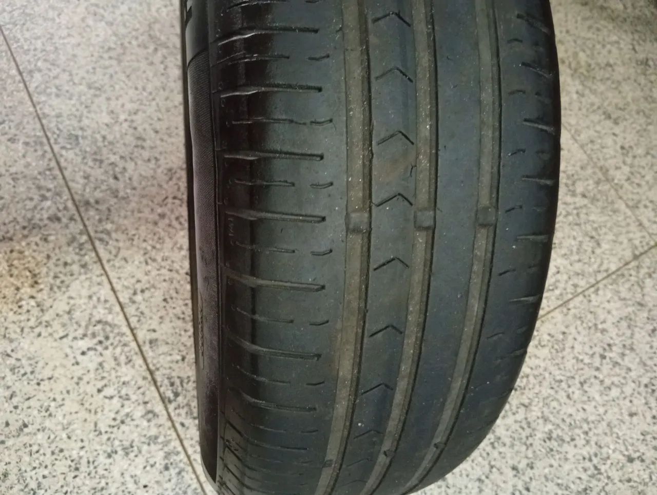 Kit 2 Pneus  185/65 R15 H  Usado - Foto 5