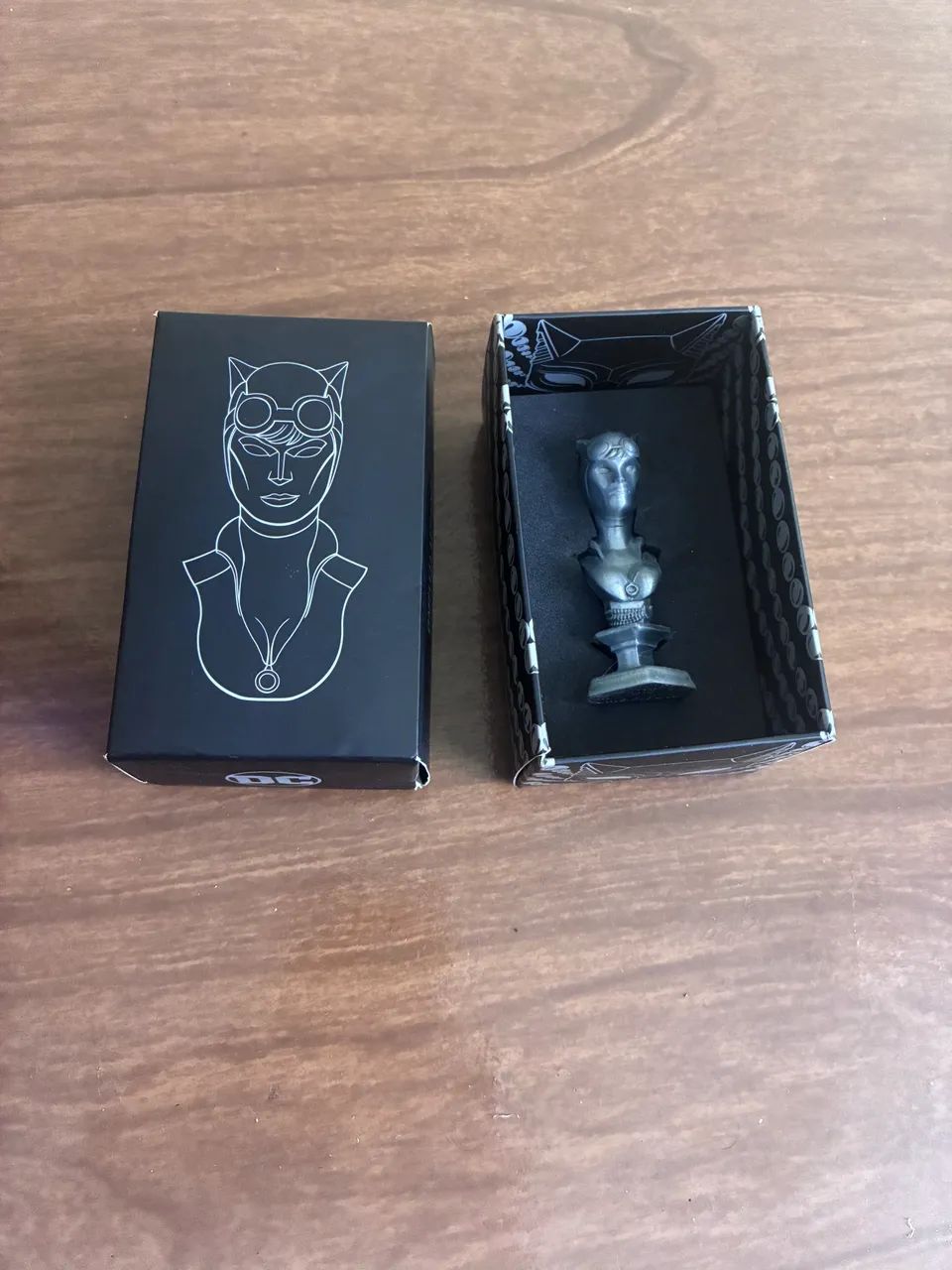 Mini busto Omelete Box Mulher Gato - Foto 2