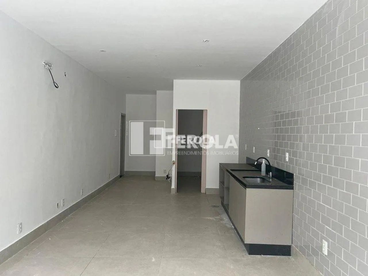CLSW 104 - LOJA TÉRREA NA LATERAL DA COMERCIAL - Foto 2