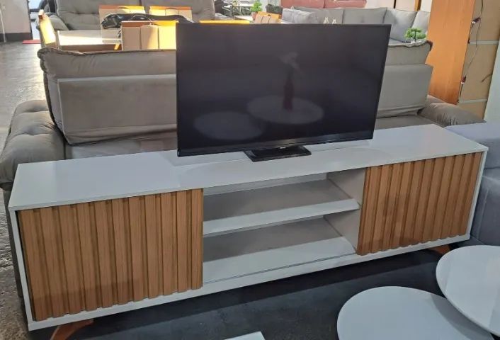 Rack Bancada Pé Retrô P/TVs Até 65 Polegadas 2.0M. São Produtos Novos Direto da Fábrica! - Foto 3