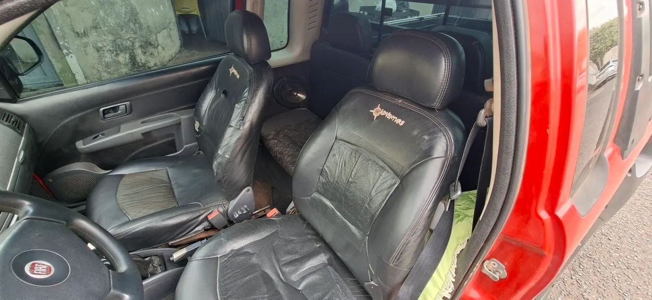 Fiat Strada Adventure 1.8/ 1.8 Locker Flex CE 2009 - Foto 3