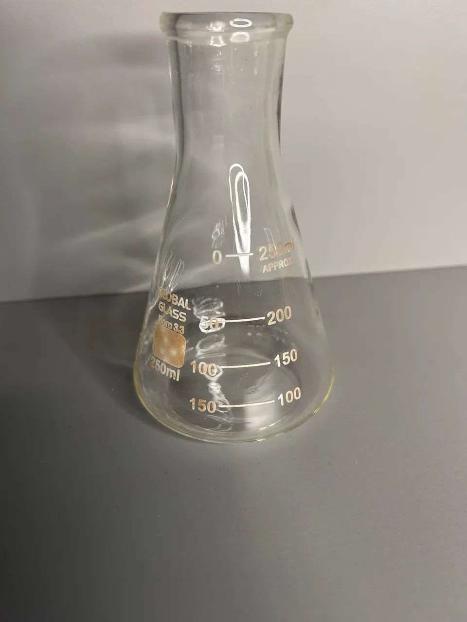 Frasco Erlenmeyer graduado vidro de 250ml - Foto 4