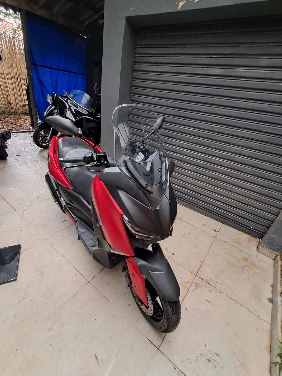 YAMAHA XMAX 250 - Foto 4