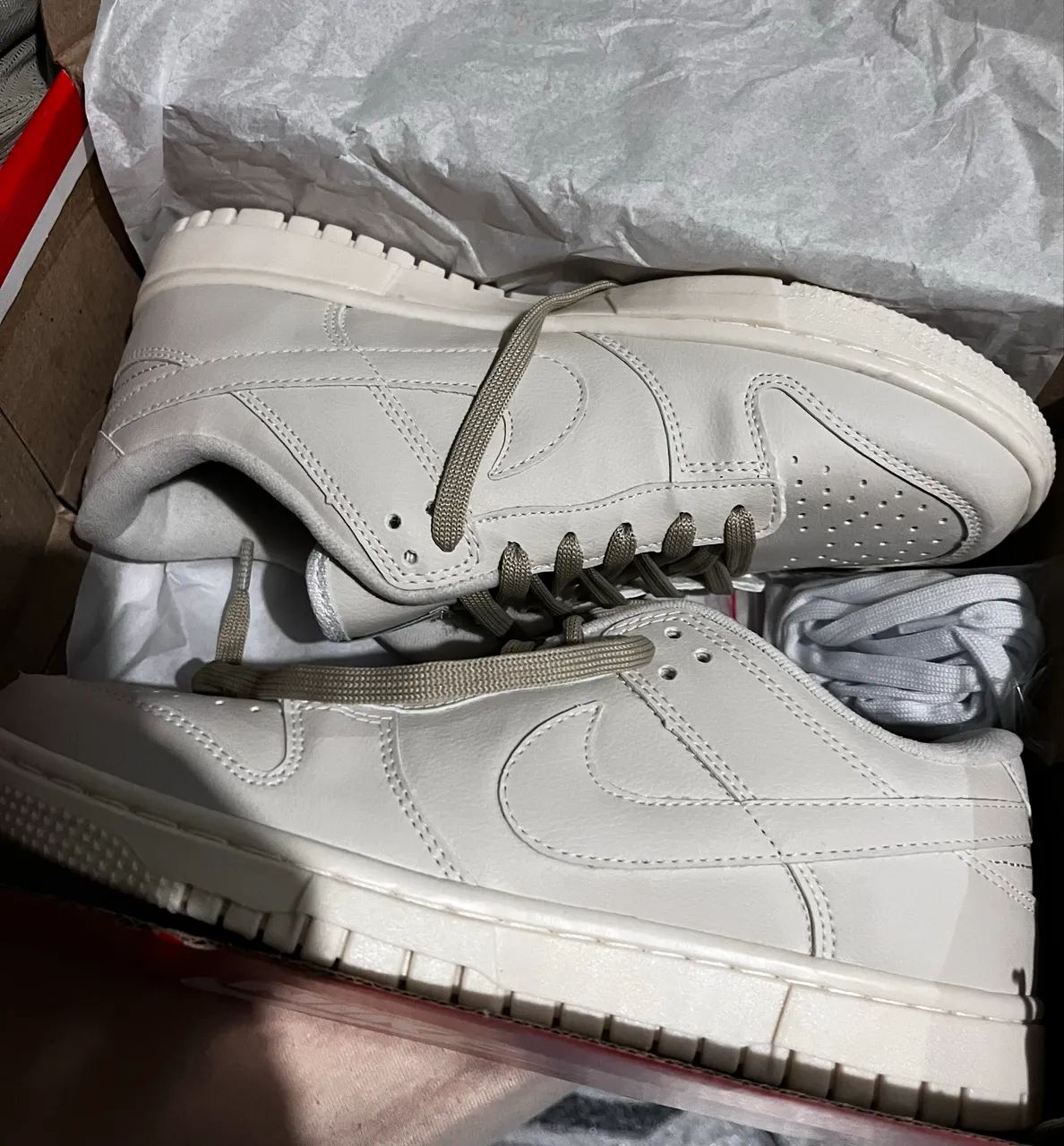 TÊNIS NIKE DUNK LOW BRANCO  39 - Foto 4