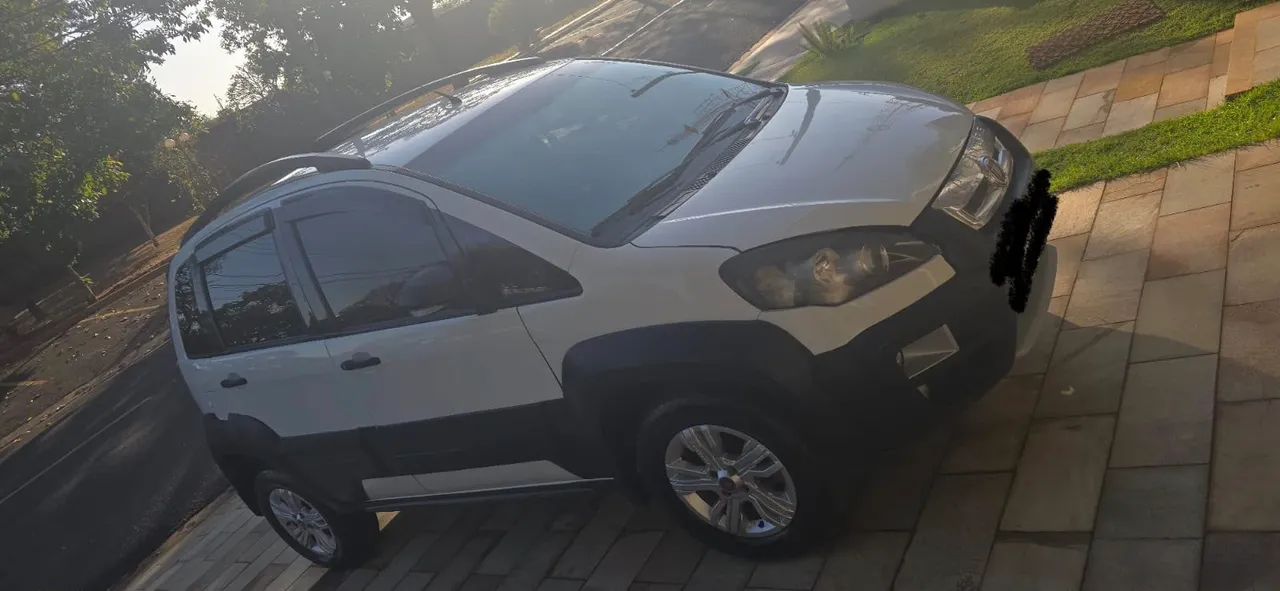 Fiat Idea Adv./ Adv.lock.dualogic 1.8 Flex 5P 2012 - Foto 2