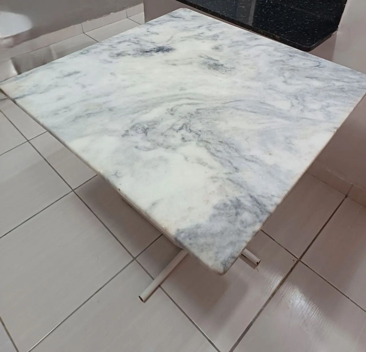 Mesa de mármore SEM cadeiras. - Foto 5