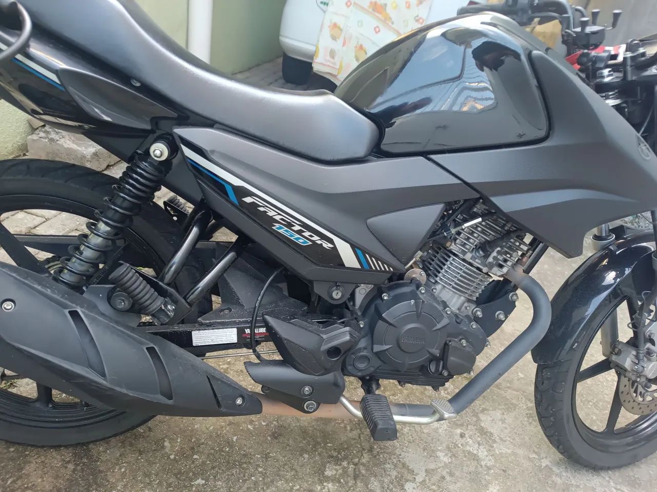 Factor 150 preta