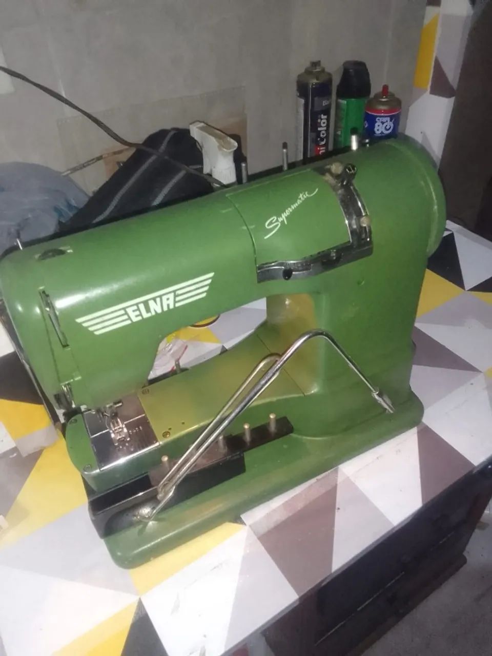 maquina de bordar elna antiga