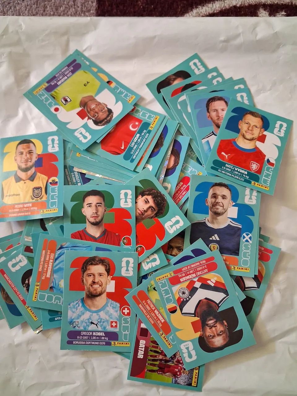 Figurinha da copa  - Foto 2