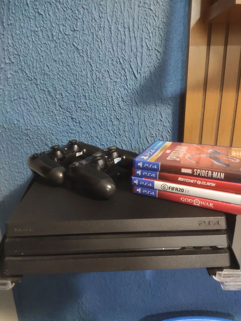 Ps4 PRO 1TB COMPLETO 