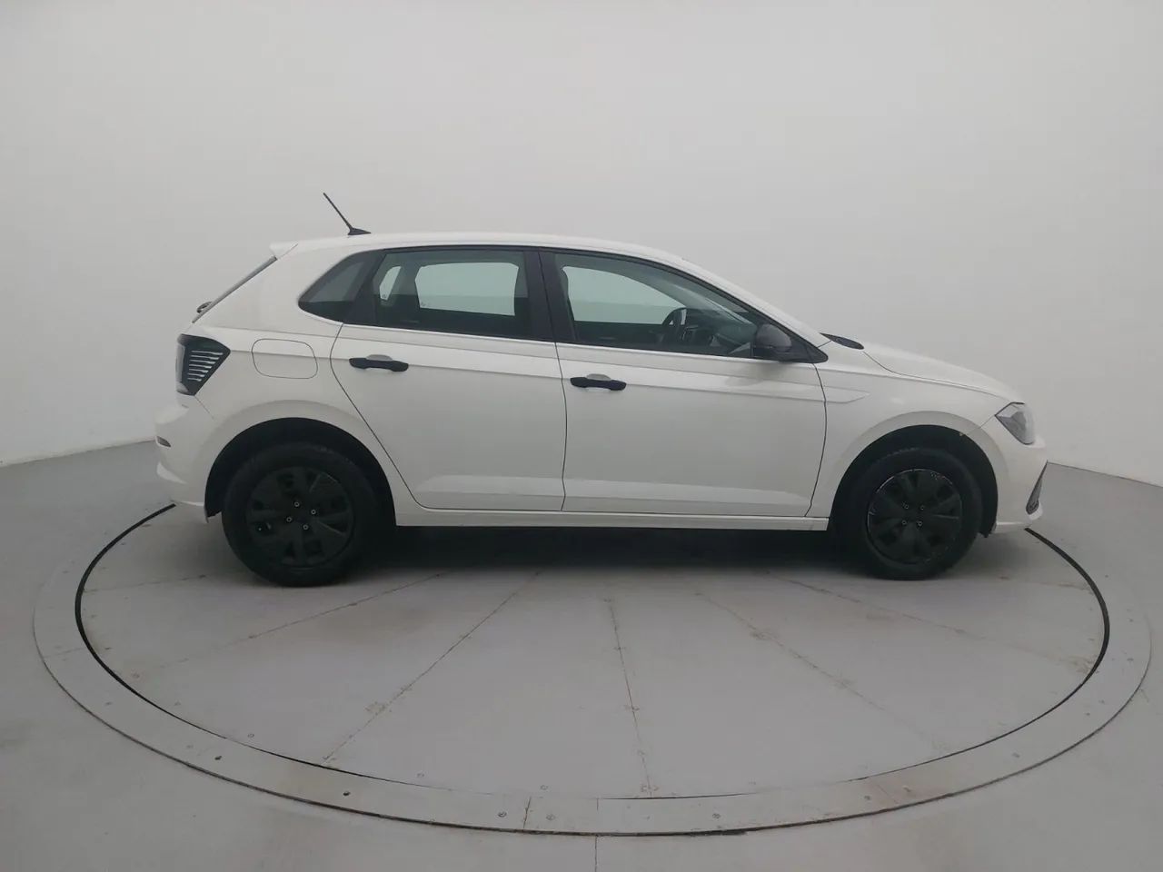 Volkswagen Polo Track 1.0 Flex 12V 5p, foto 6 de 18