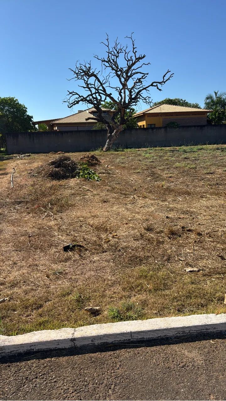 TERRENO POLINÉSIA. 