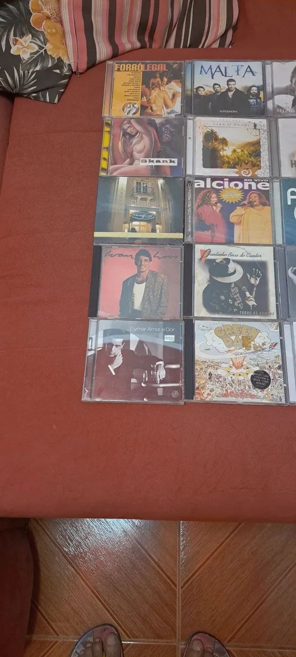 25 cds. Originais  perfeitos  30,00 cada. - Foto 2