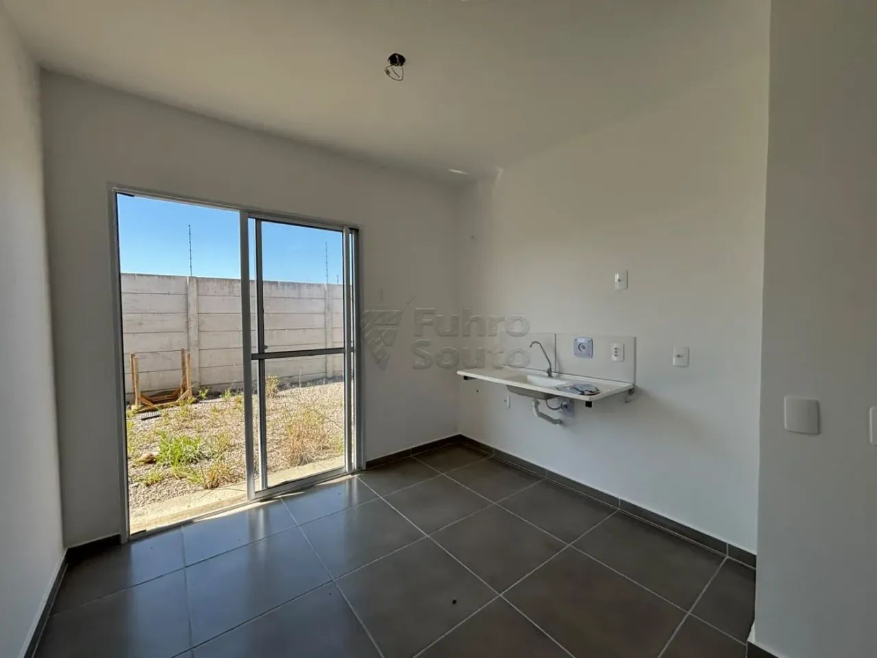 CASA NOVA E NUNCA HABITADA NO ALTOS DOS JERIVÁS