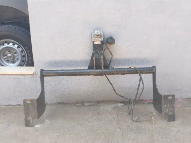 Engate de Reboque L200 com Chicote e Tomada
