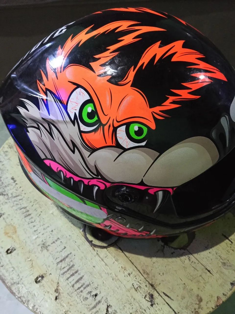 Capacete coyote