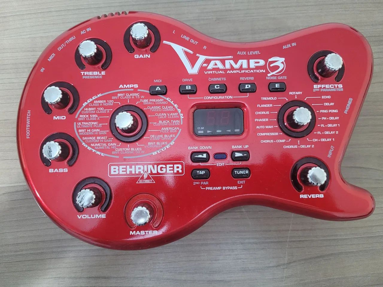 V Amp3 Behringer 
