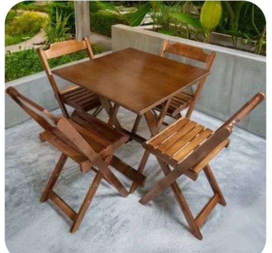Mesa  de madeira com 4 cadeira - Foto 2