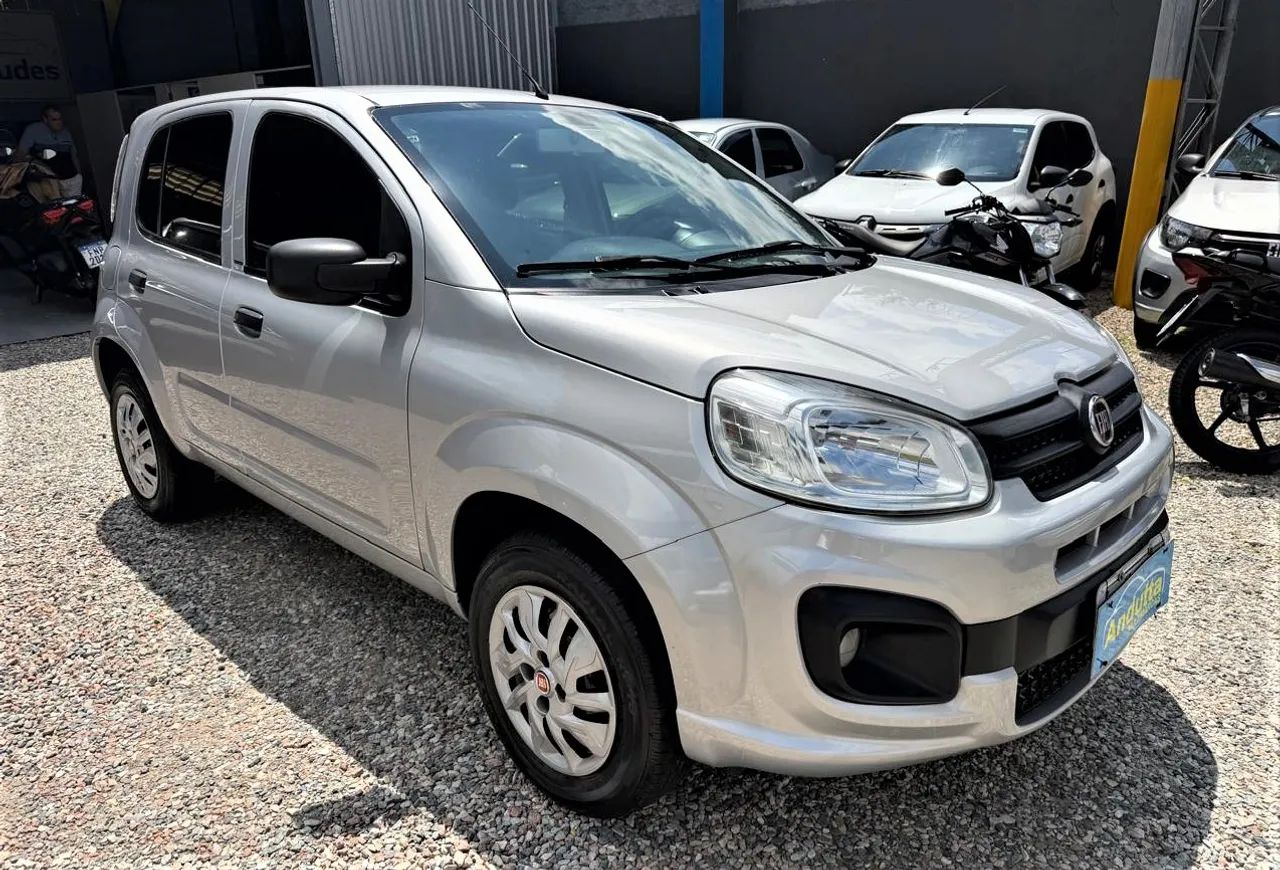 Fiat Uno Attractive 1.0 EVO Fire Flex 8V 5P 2017 - Foto 2