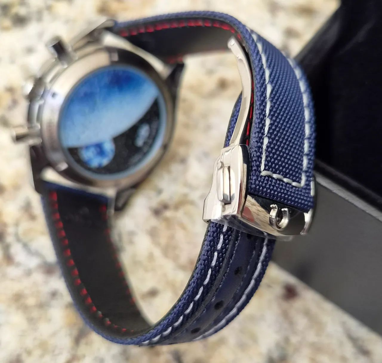Relógio Omega Snoopy Quartzo 42mm Premium  - Foto 4
