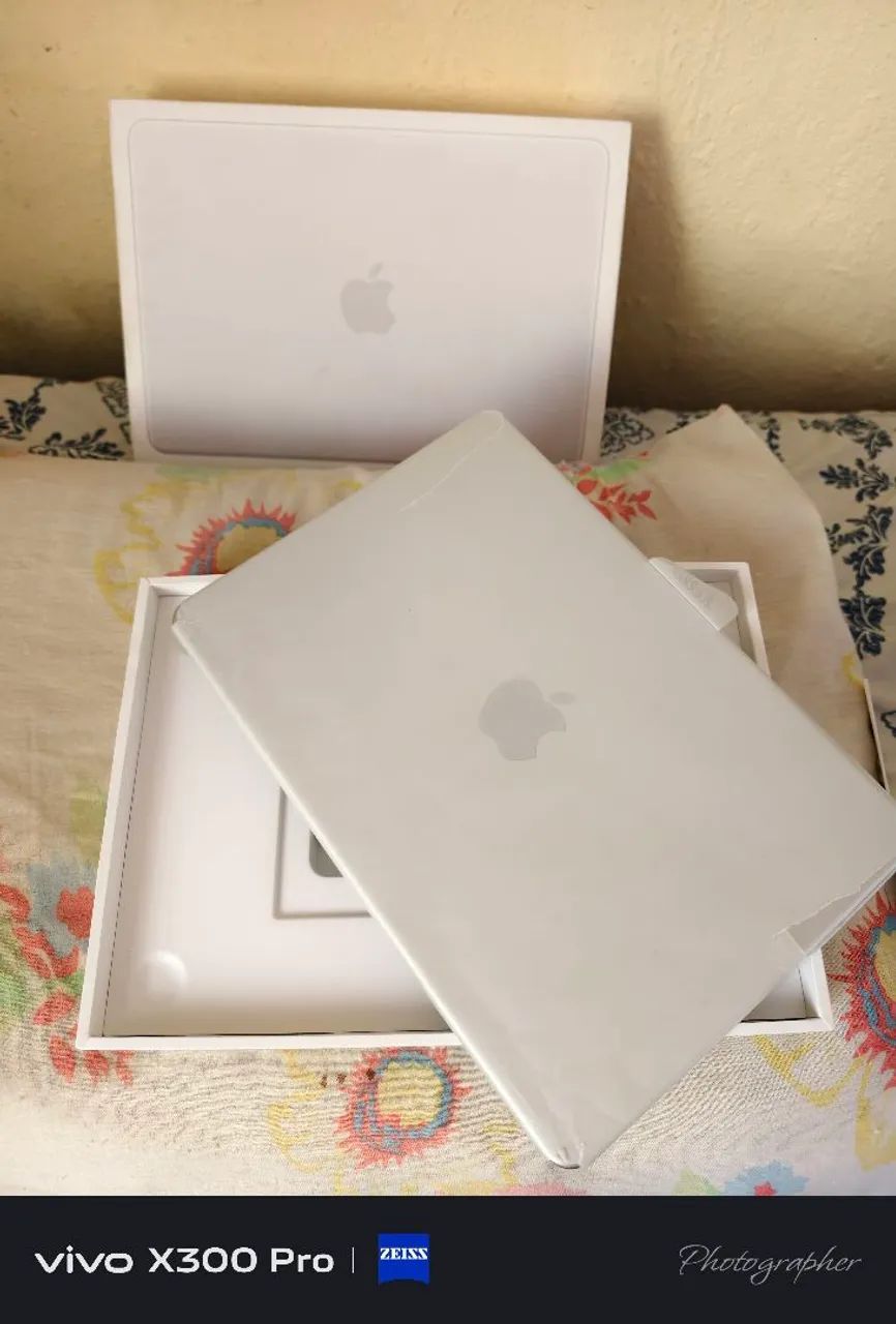 MacBook Neo (8/256gb) novíssimo 