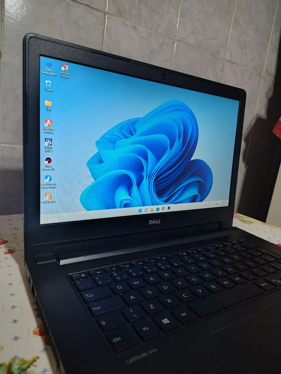 Notebook Dell core i3 8gb DDR4 com NVMe 256 GB tudo ok aceitamos cartões  - Foto 4