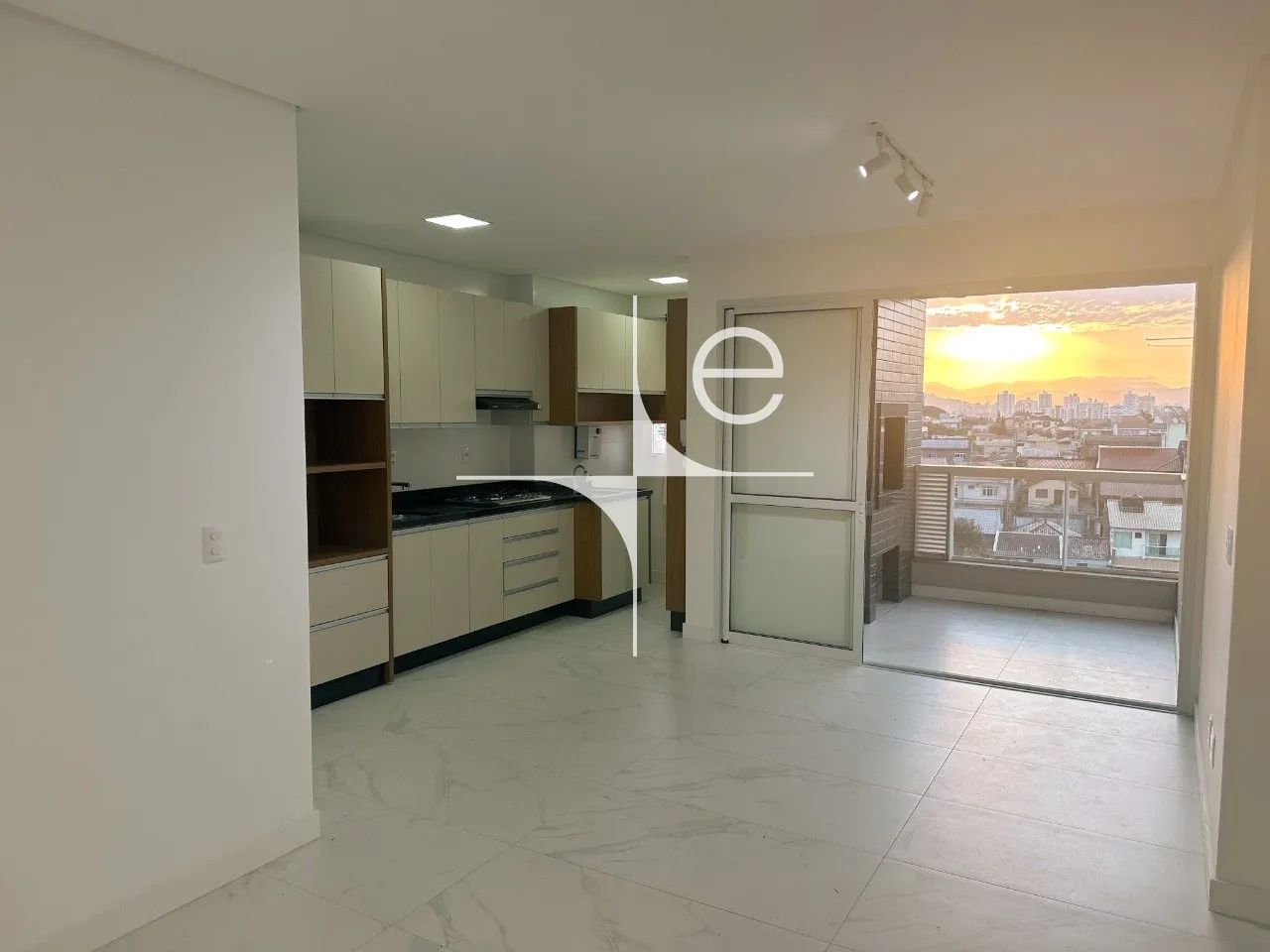 Apartamento de 2 quartos no Estreito, Florianópolis - Foto 2