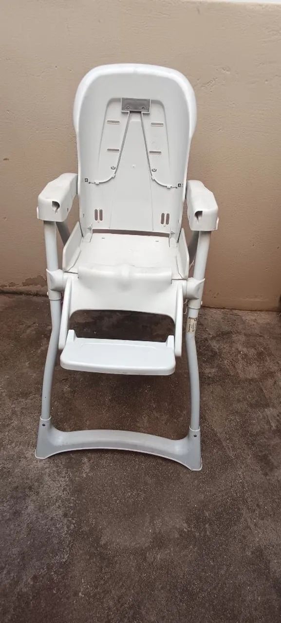 Cadeirinha de alimentação 