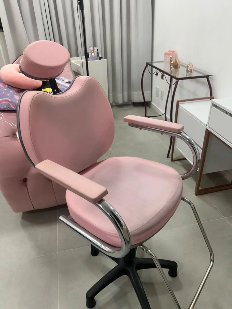 Cadeira Hidráulica Rosa para Salão  - Foto 3