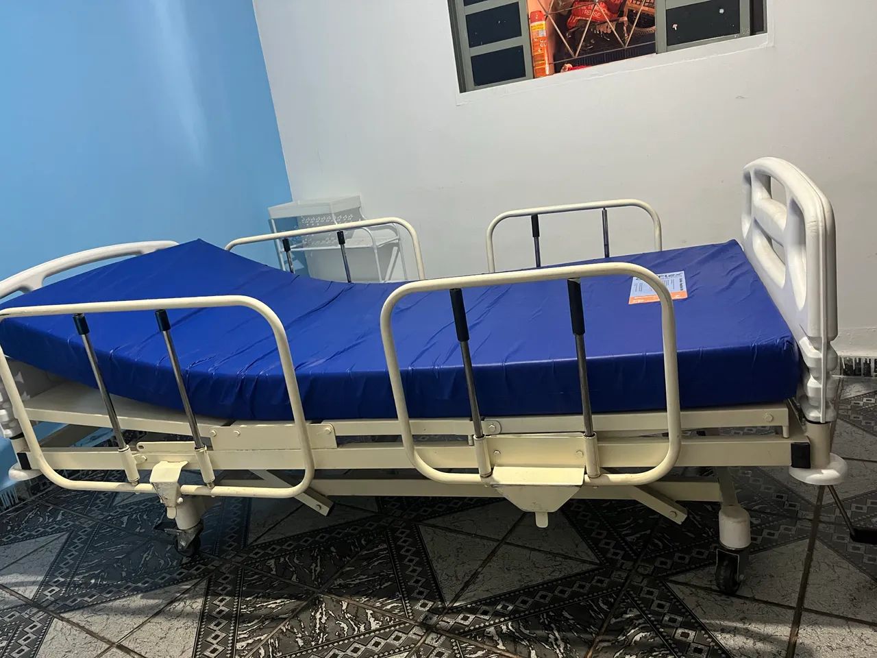 Cama Hospitalar  3 função com colchão   - Foto 3