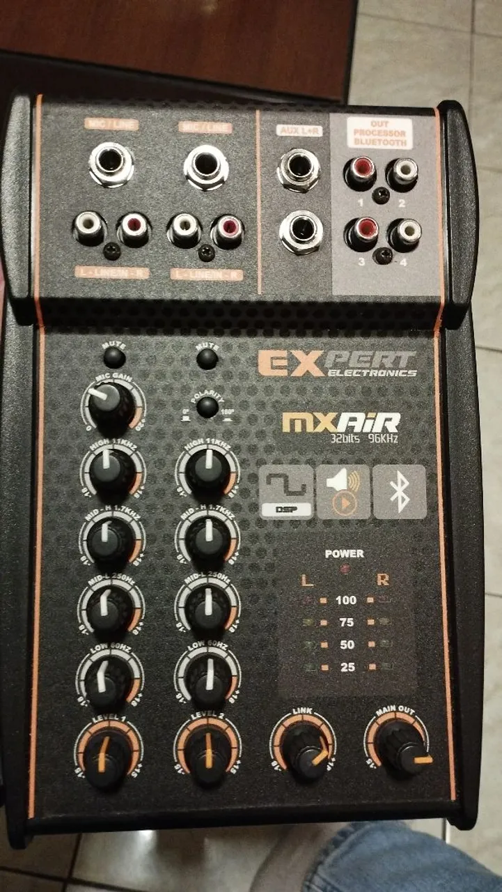 mixer portátil AZDEN FMX-32a - Equipamentos e Acessórios de Som