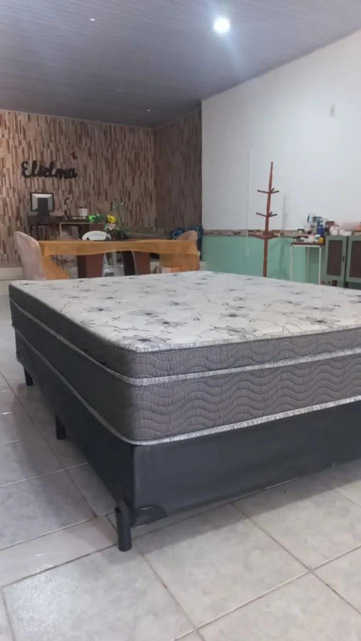 Vendo cama box e colchão 