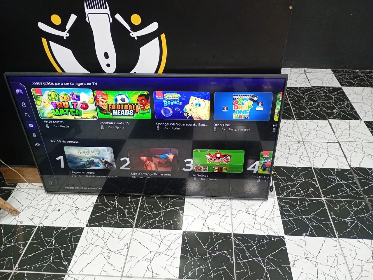 Vendo Smartv LG 50 polegadas 4k borda infinita com.comando de voz R$ 1950,00 - Foto 3