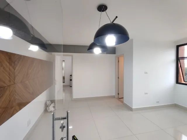 Sala Comercial com ótima localização na Z 04, av. Curitiba, próximo à Praça 7 de Setembro - Foto 5