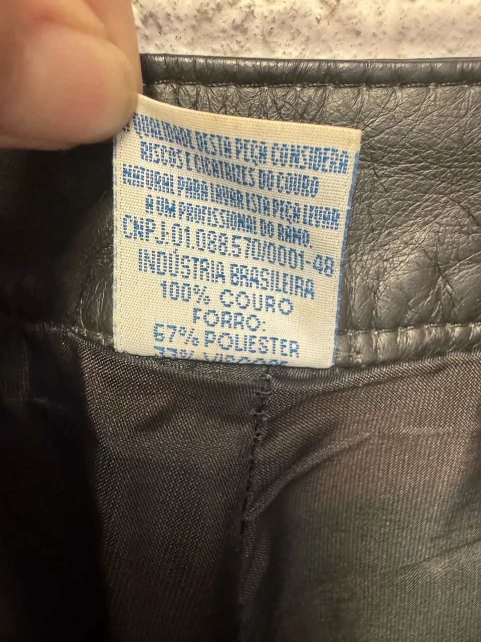 Calça de couro preta Bethblue feminina - Foto 5