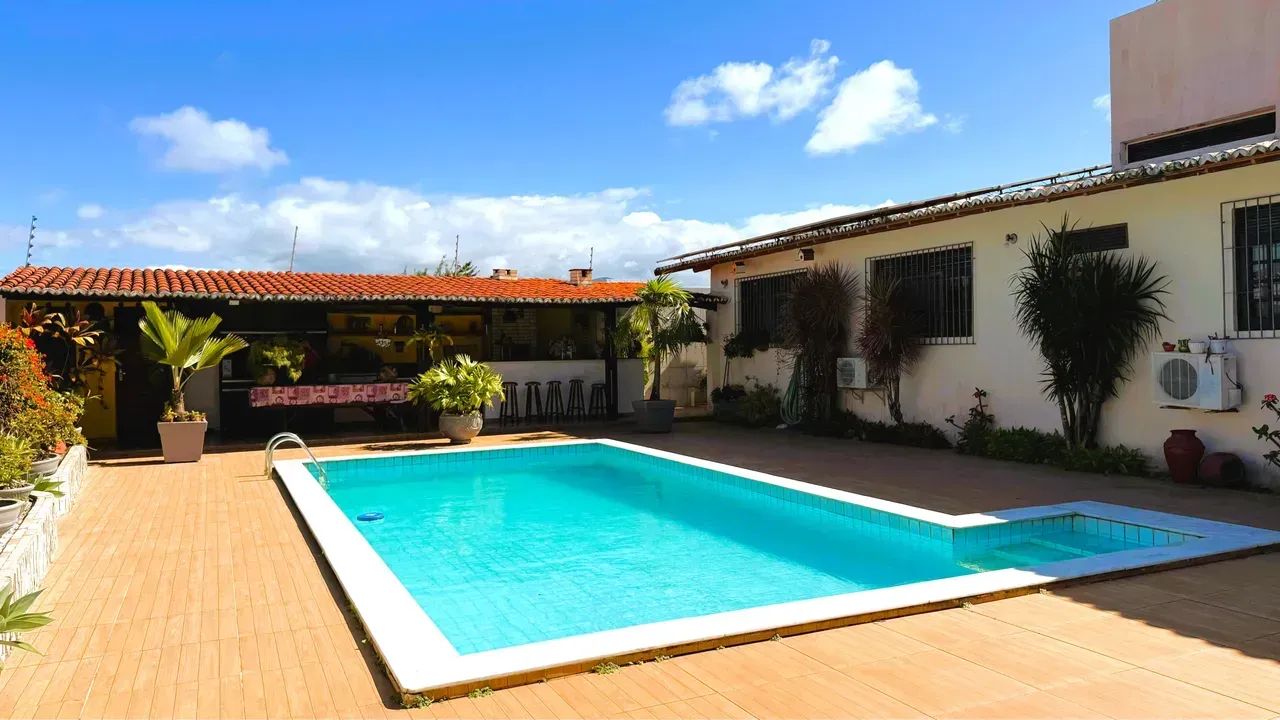 Casa à venda no San Vale com 3 suítes e uma Master - Natal/RN