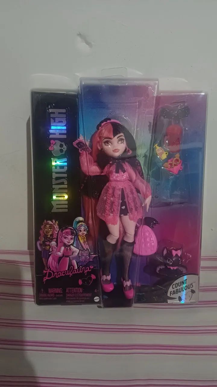 Draculaura básica G3 na caixa!
